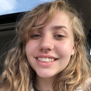 Meet your Posher, Mia